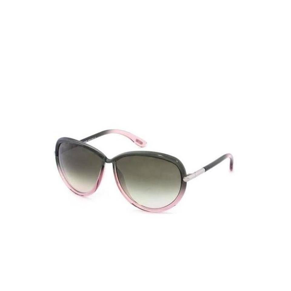 Tom Ford Sabrina Oversized Sunglasses, Olive/Mauve (TF161)

These Tom Ford sunglasses feature laser-cut plastic graduated lenses, rounded plastic frame and Tom Ford etching on left lens. The plastic arms come with polished metal inserts at temples