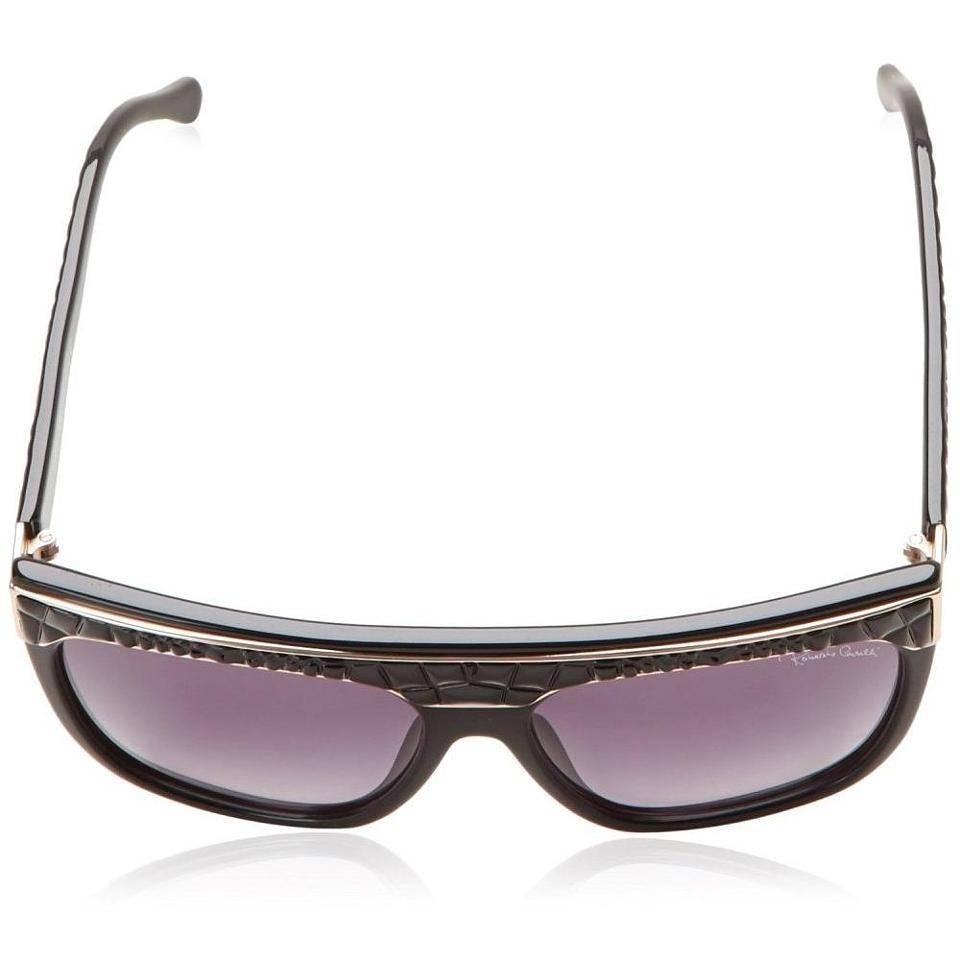 Roberto Cavalli Sunglasses, Black

The Roberto Cavalli RC800S offers a luxurious and unique design for a bold accent with any look. These stylish sunglasses feature a squared frame in shiny black acetate with complementing smoke gradient lenses.