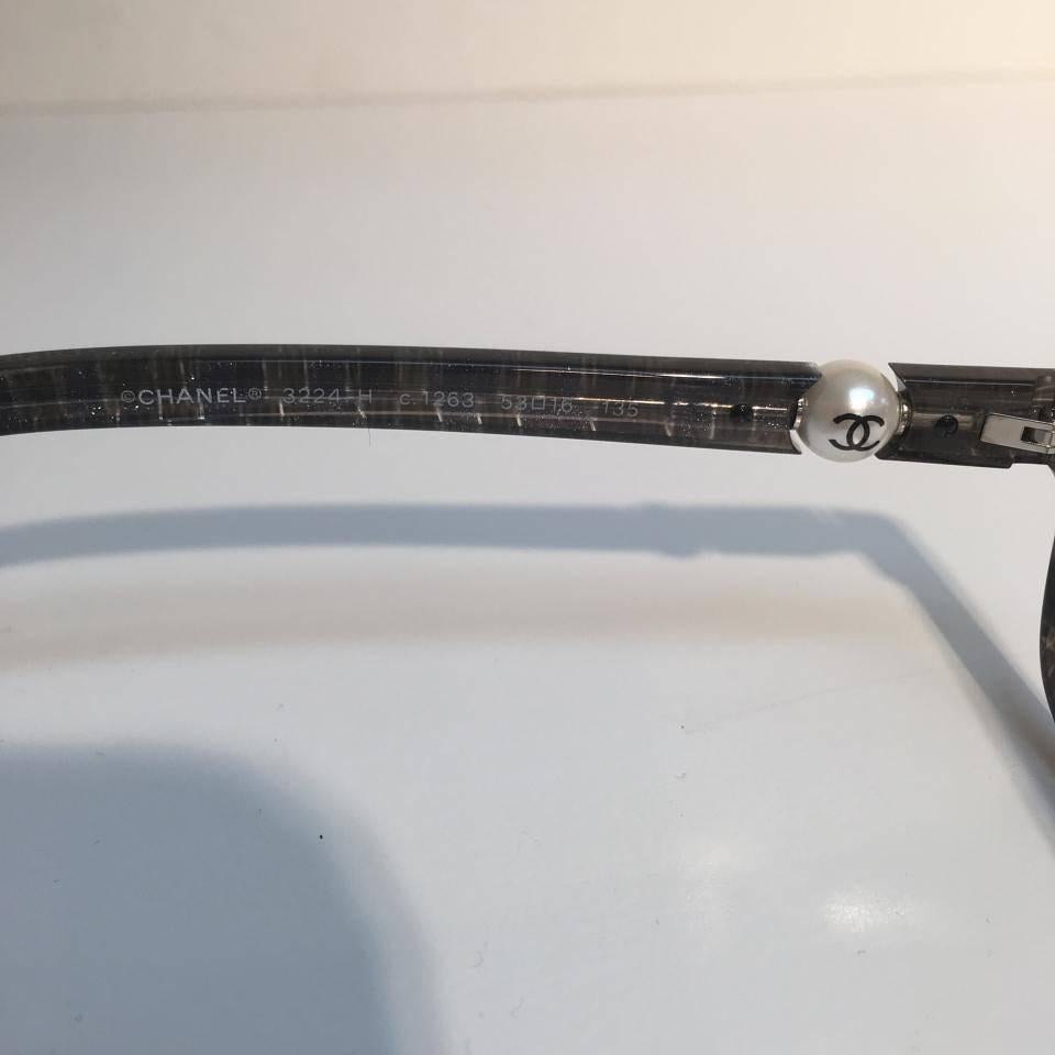 Chanel Pearl Eyeglasses, Black Glitter In New Condition For Sale In Los Angeles, CA