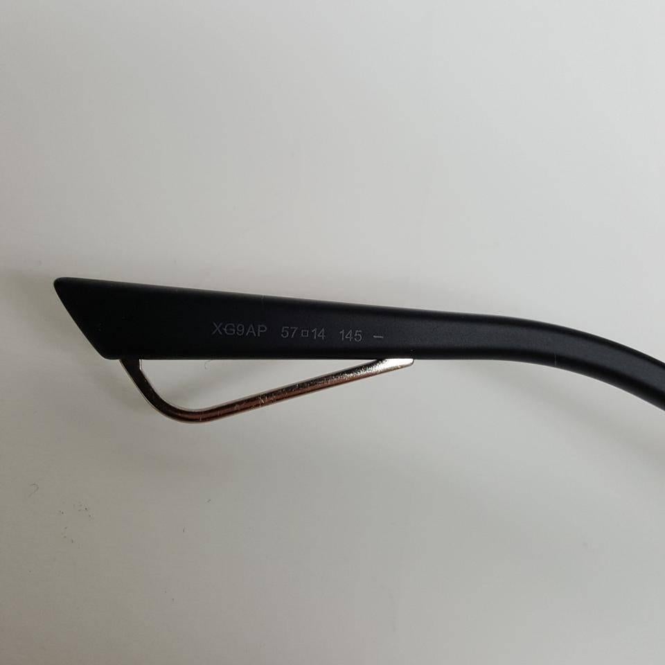 Dior Technologic Sunglasses, White-Black/Brown In New Condition For Sale In Los Angeles, CA