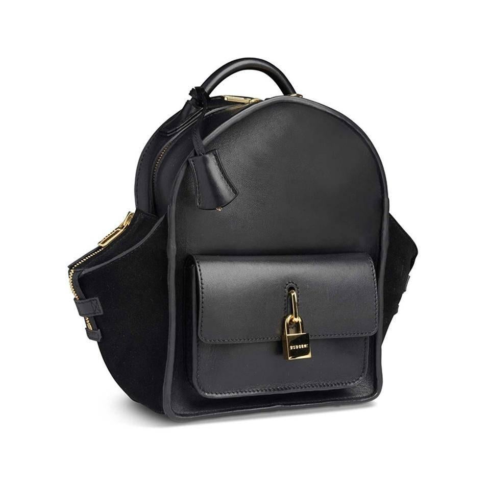 Buscemi Mini Aero Leather Backpack, Black

Consumer first, designer second--that's how Jon Buscemi describes himself. It's no wonder that his creations hit precisely on what modern men and women want to wear.

Buscemi "Aero" backpack