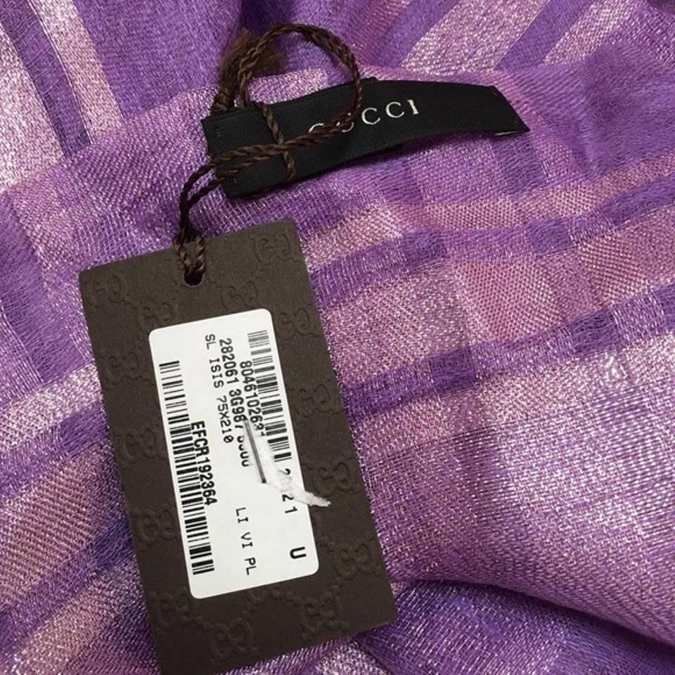 Gucci Linen Stole Scarf, Purple

Elevate your accessories line-up to new heights with this Gucci's scarf which will lend your year-round look a stylish finish. 

Features:
o 100% Authentic
o Size: 75 X 210 cm (approx)
o Fabric: Linen
o