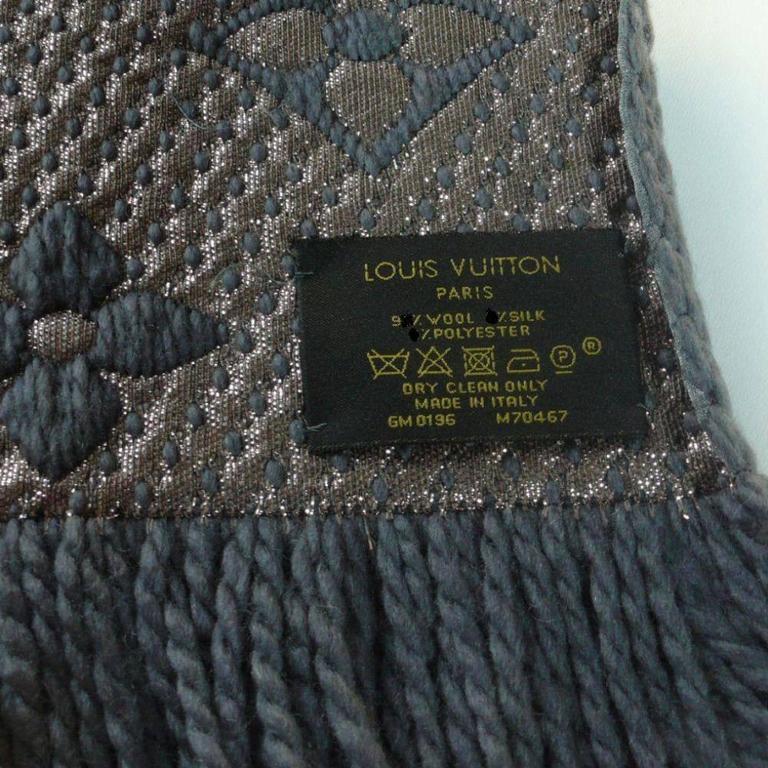 LOUIS VUITTON Shawl Scarf Grey Gold Monogram Shine Lurex Metal 32% off  retail