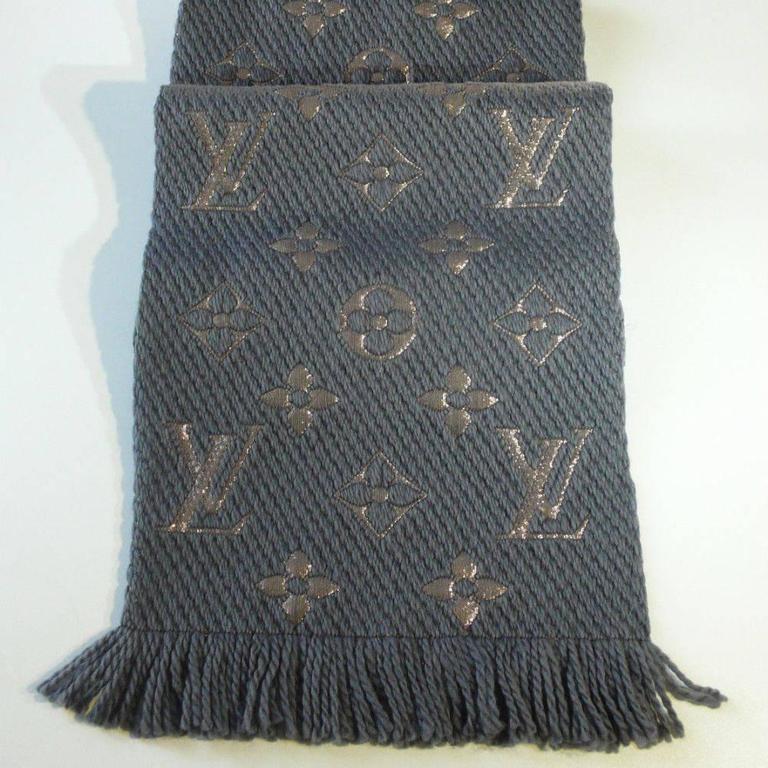 Louis Vuitton Logomania Shine Wool Scarf Red Lurex (M75832) For Sale at  1stDibs