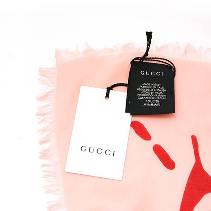 Gucci Ghost Print Rose Pink and Red Modal Silk Shawl In New Condition For Sale In Los Angeles, CA