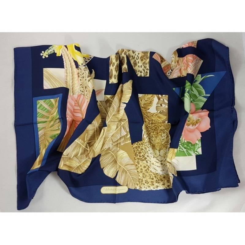 Salvatore Ferragamo Foulard Silk Neckerchief, Multicolor

Authentic and stunning silk Salvatore Ferragamo scarf from Italy. With fabulous design and beautiful print that adds statement style to your ensemble, this is a piece to