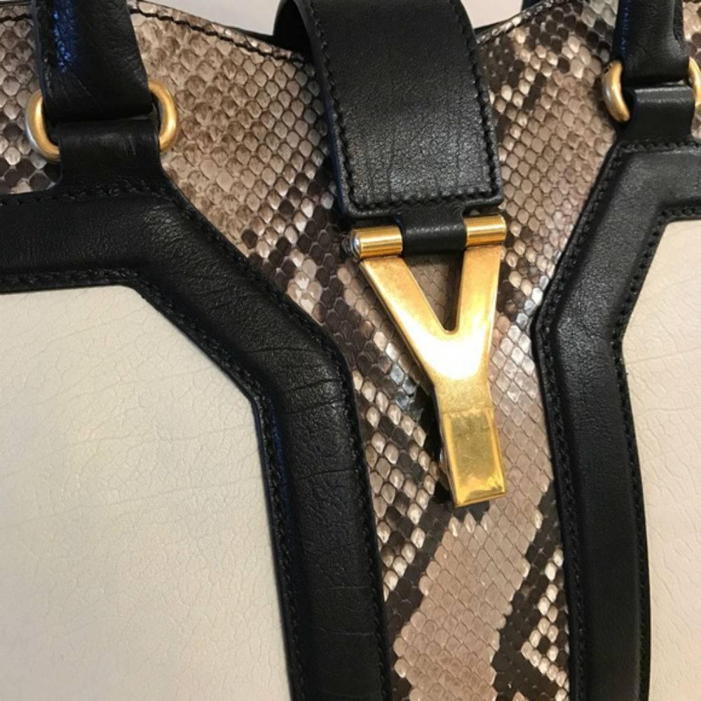 Saint Laurent Large Cabas Satchel White Python In New Condition In Los Angeles, CA