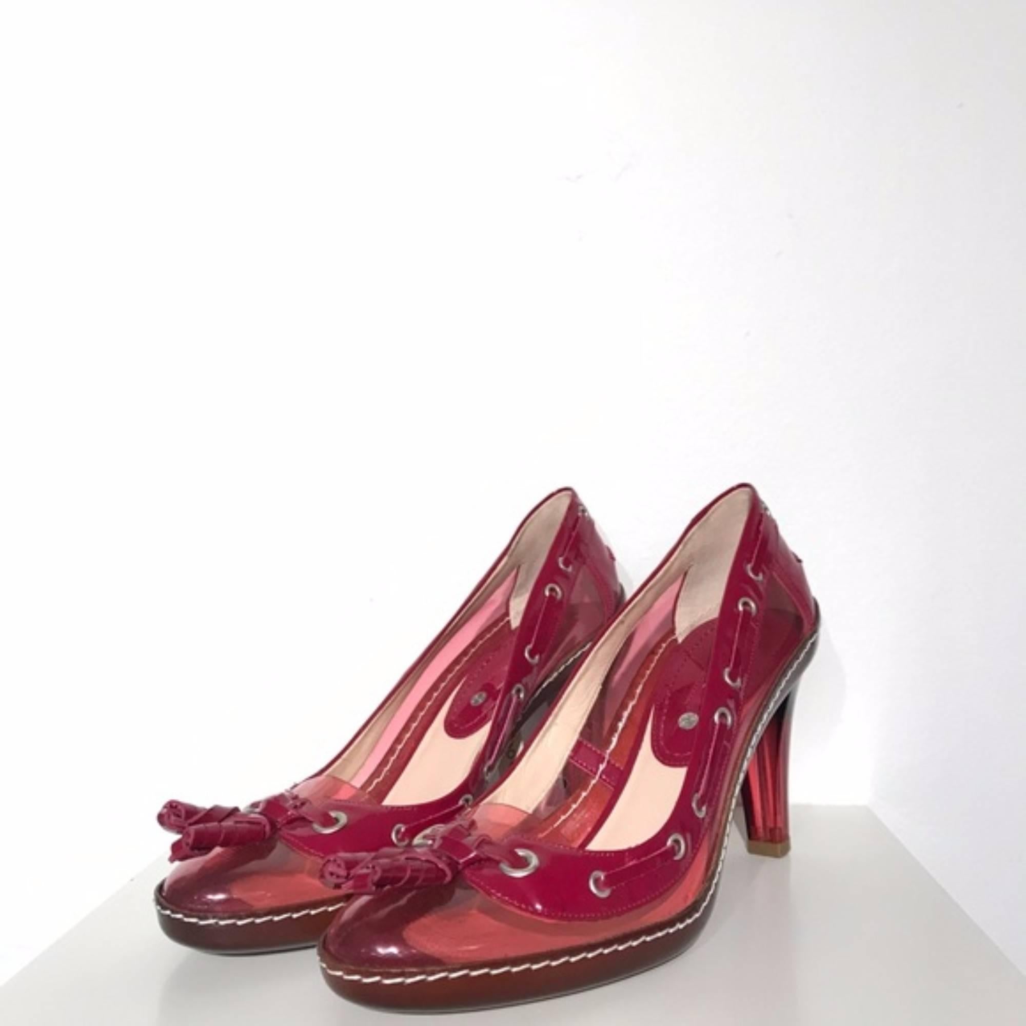 Celine Magenta Pumps 80 NIB Heels (Pink, Size - 7)
Brand new with box. Size 37. Heel size 80cm. Made in Italy.