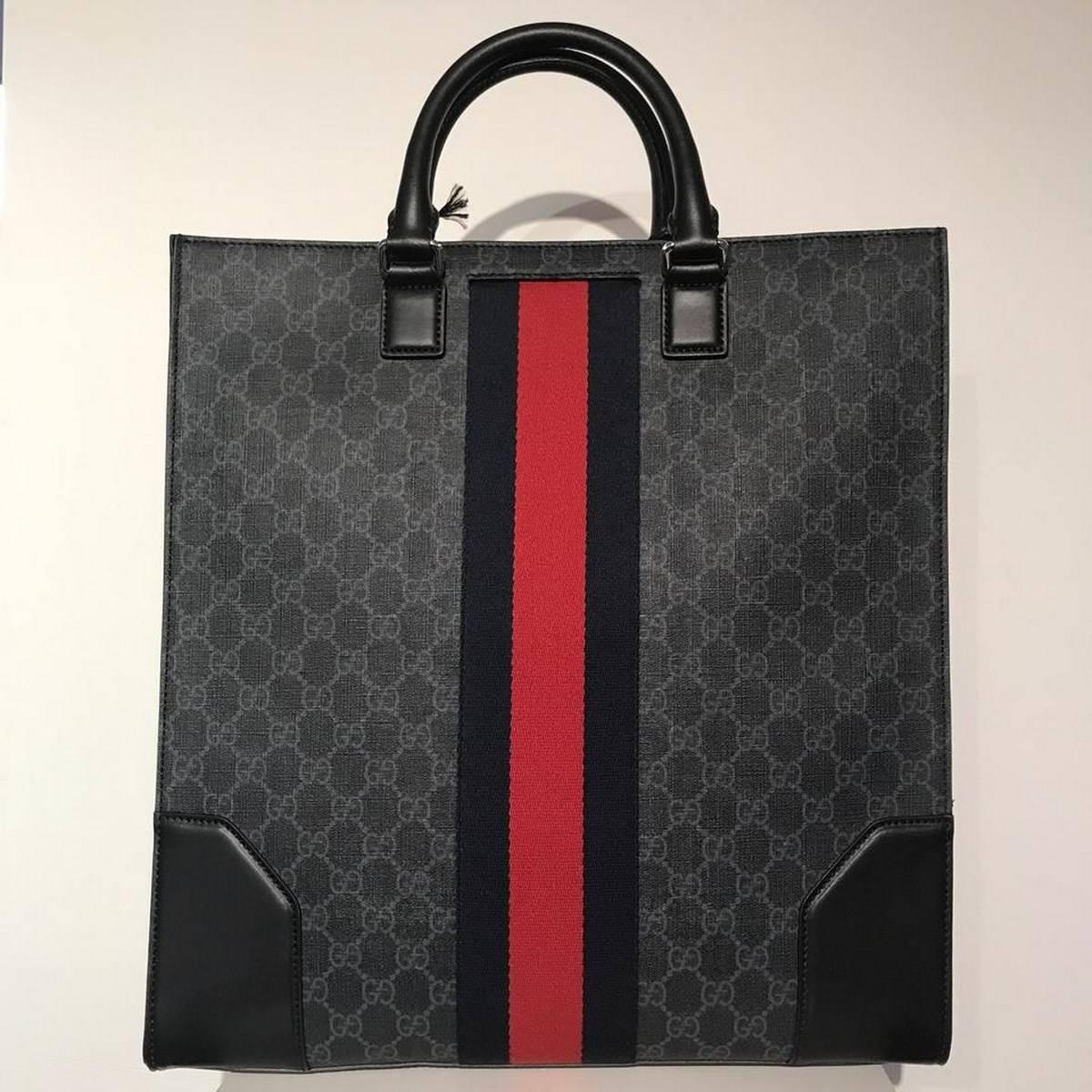 Gucci Black Canvas GG Supreme Tote Bag
Size: 11