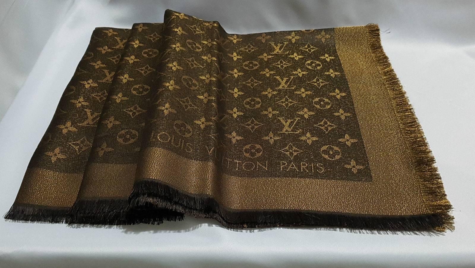 natte monogram shawl