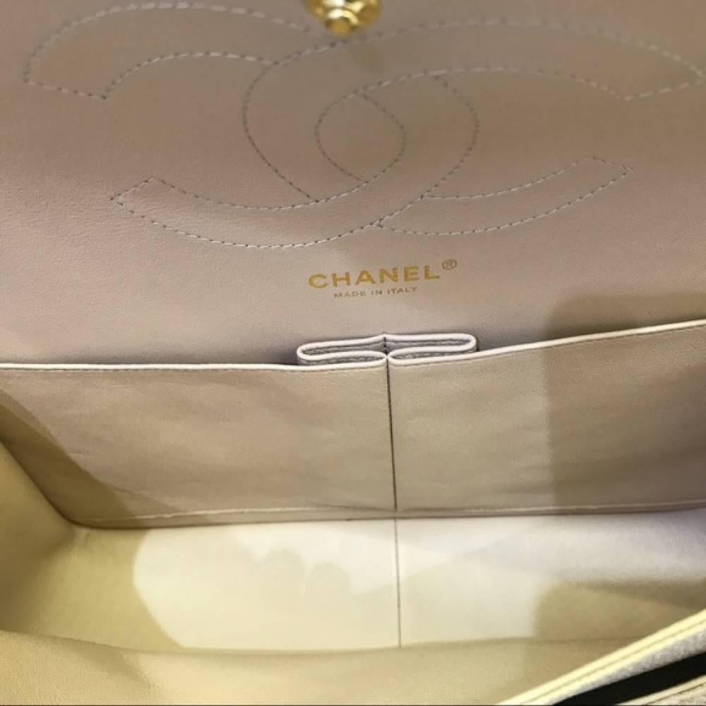 Chanel Jumbo Classic Doubleflap Beige with box For Sale 2