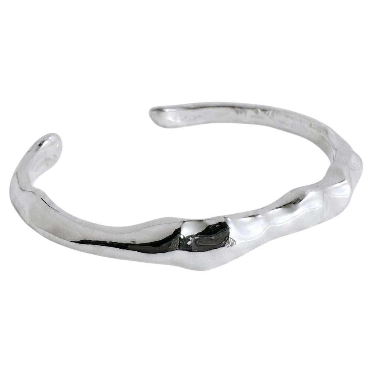 Pulsera tipo brazalete «GLACIAL» en plata de ley reciclada, de Allie Early