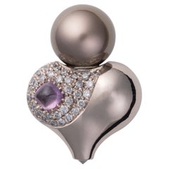 Orecchino singolo "Eternal Knot II Gris" in oro grigio 18 carati di Minh Luong