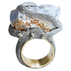 A Portable Cliff Ring by MIHOS