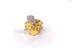 Cleo Flower Ring in 18K Yellow Gold by Andre Marcha