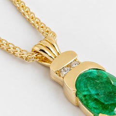 Lucy Necklace in White Diamond, Emerald & 14K Yellow Gold by Unkiya