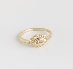 Bague « Rosa » en diamant blanc et or jaune 14 carats par Unkiya
