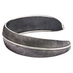 Collana a girocollo con foglia in argento sterling di Mariella Pilato