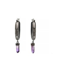 Boucles d'oreilles « Peaks » en argent massif, améthyste et quartz clair, par Mariella Pilato