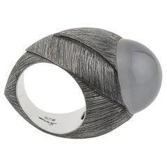 „Terrains“-Ring aus Sterlingsilber von Mariella Pilato