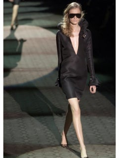 Gucci Tom Ford FW 2000 Runway Black Suede Kitten Slingback Heels 36.5