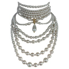 Moschino Jeremy Scott Fall 2020 40th Anniversary Faux pearl multistrand necklace
