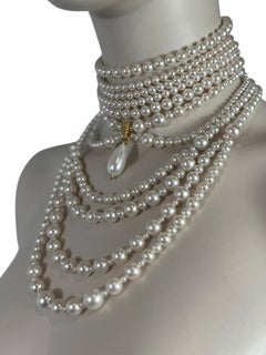 Moschino Jeremy Scott Fall 2020 40th Anniversary Faux pearl multistrand necklace