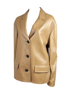Prada Resort 2019 Look 25 Beige lambskin jacket