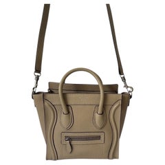 Sac à main Nano Luggage de Celine en cuir grainé taupe Collectional 2012 authentique