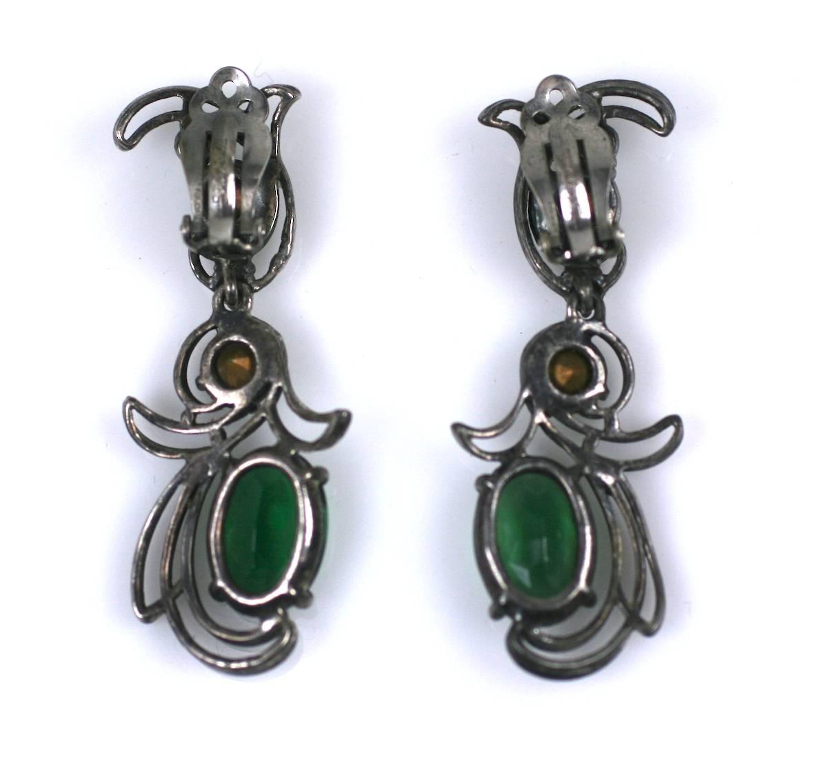 Boucles d'oreilles Schiaparelli en cristal et Aurora Bon état - En vente à New York, NY