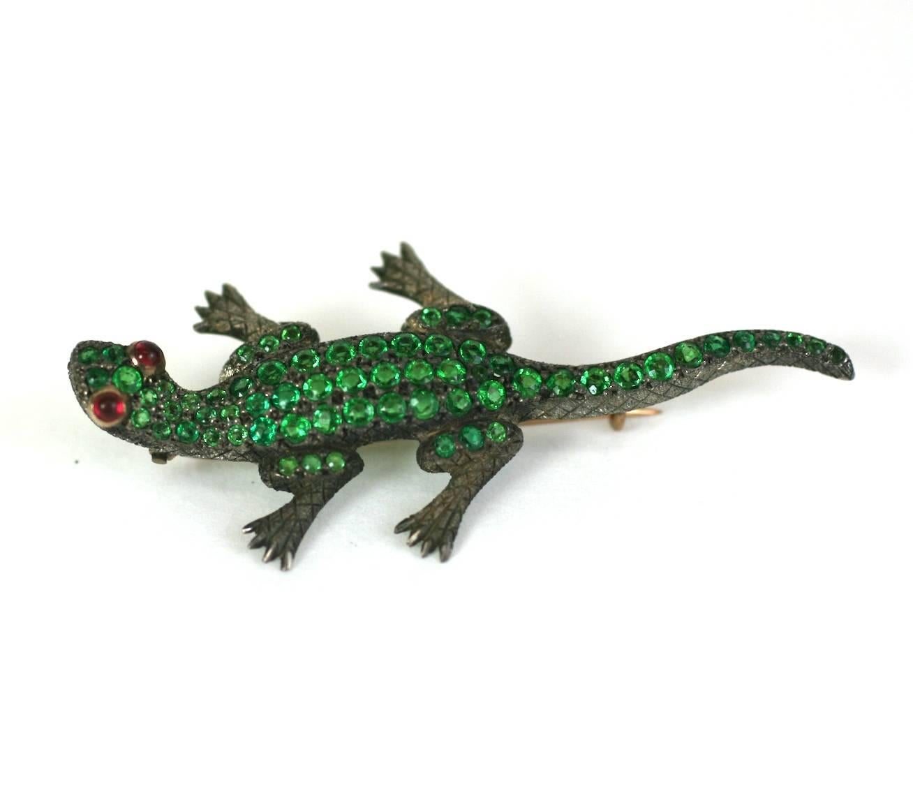 Women's or Men's Charming Victorian Jeweled Lizard Brooch For Sale