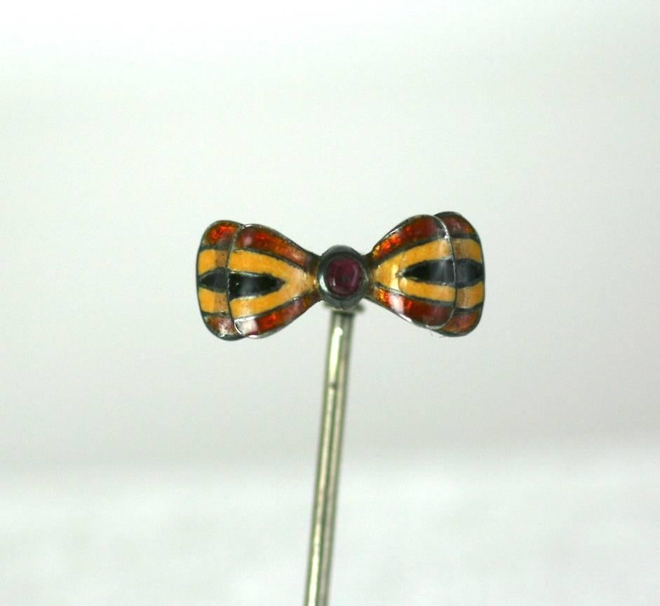 Art Deco Enamel Bow Stickpin In Excellent Condition In New York, NY