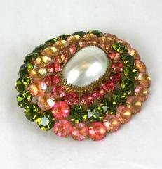 Countess Cis Perlmutt-Brosche mit Juwelen