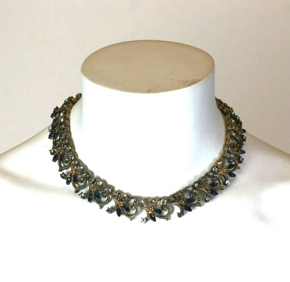 Collare in argento dorato con zaffiri finti e pavé di cristalli in vendita 2