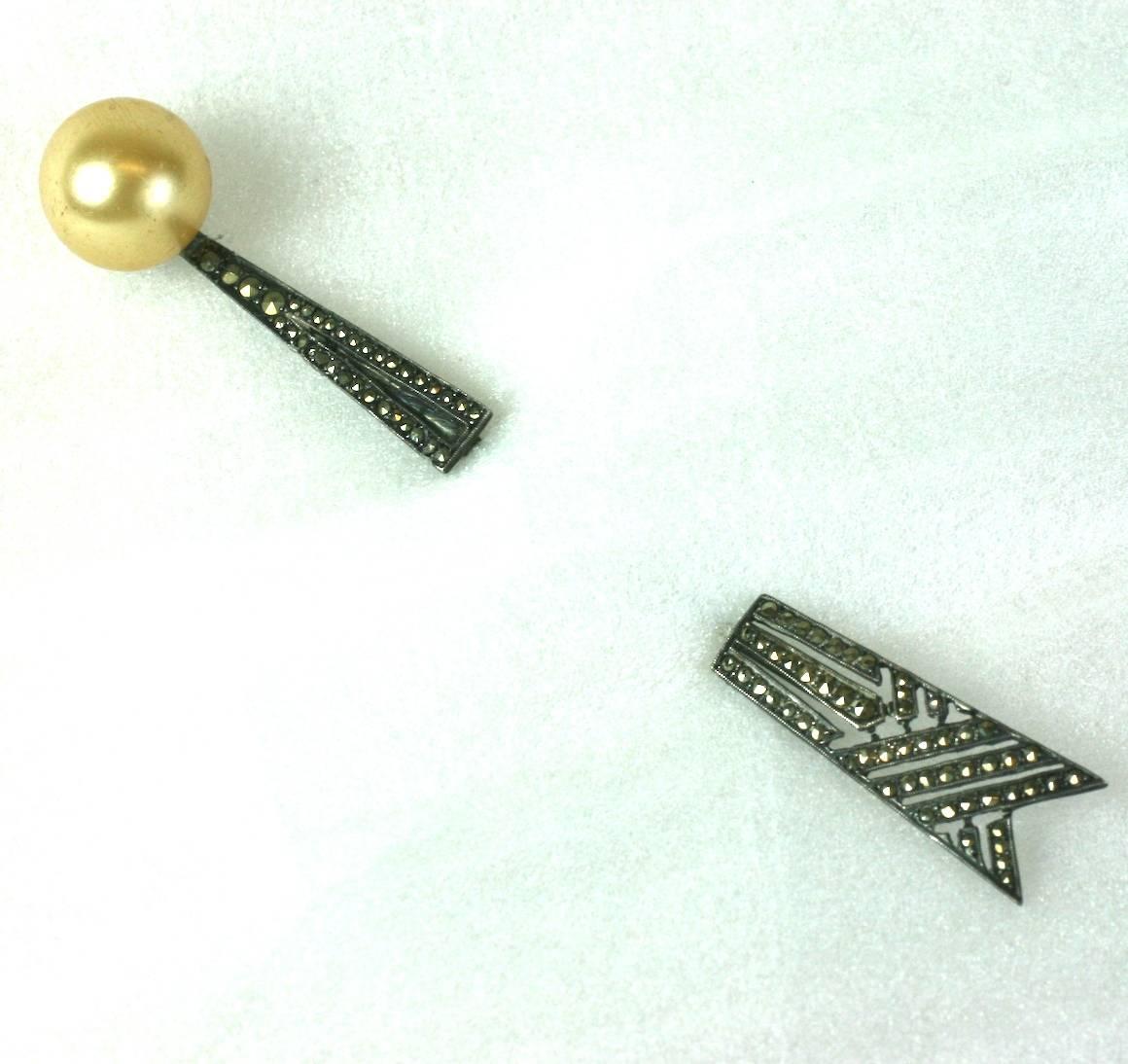  French Art Deco Marcasite Jabot Pin In Excellent Condition For Sale In New York, NY
