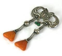 Broche sobredimensionado Skonvirke, ámbar y ónice verde