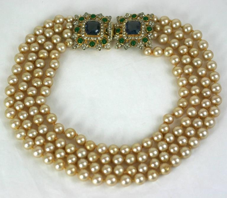 Kenneth Jay Lane Laguna Pearl Necklace In Excellent Condition For Sale In New York, NY