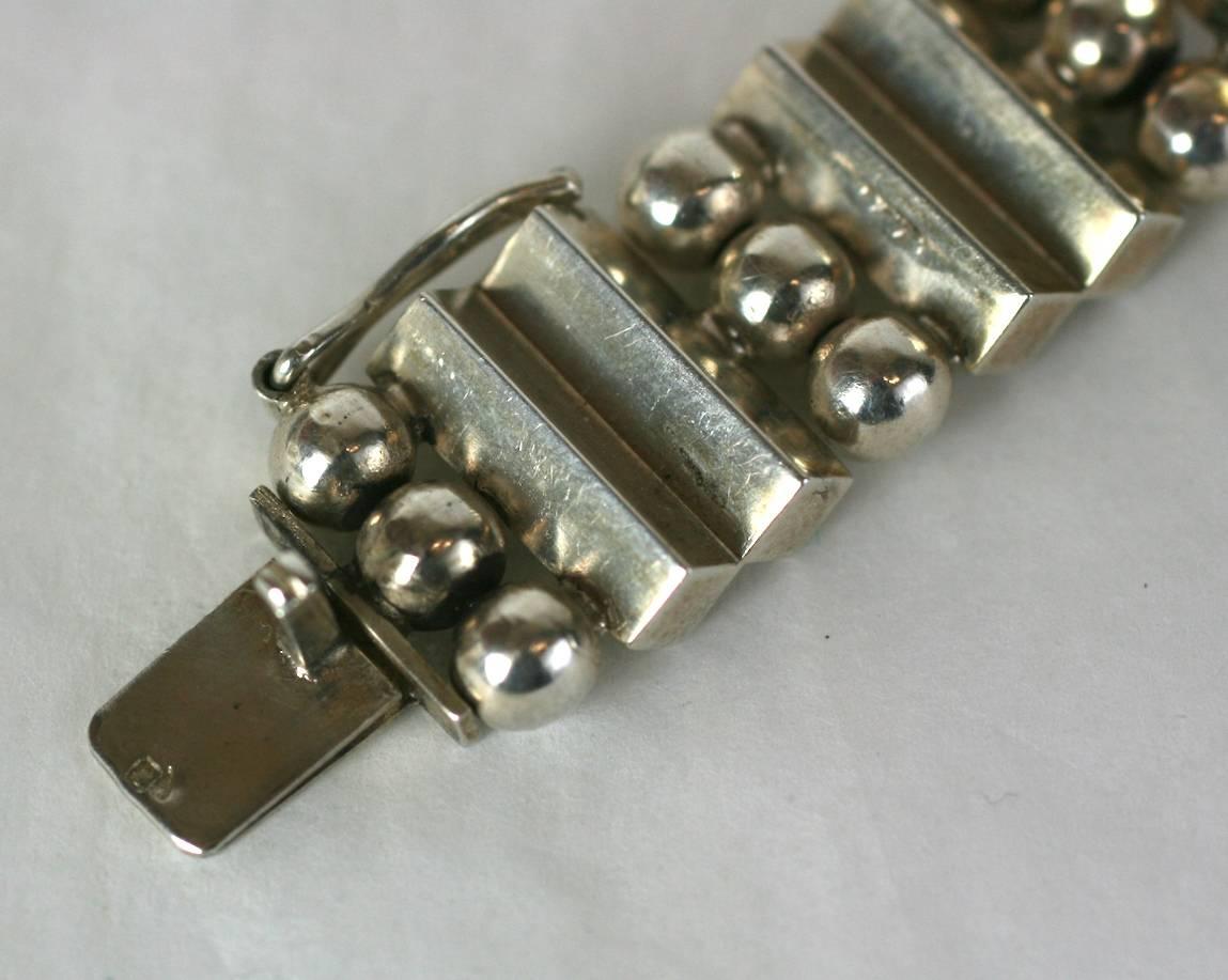 Bracelet architectural inhabituel en argent Art déco en vente 2