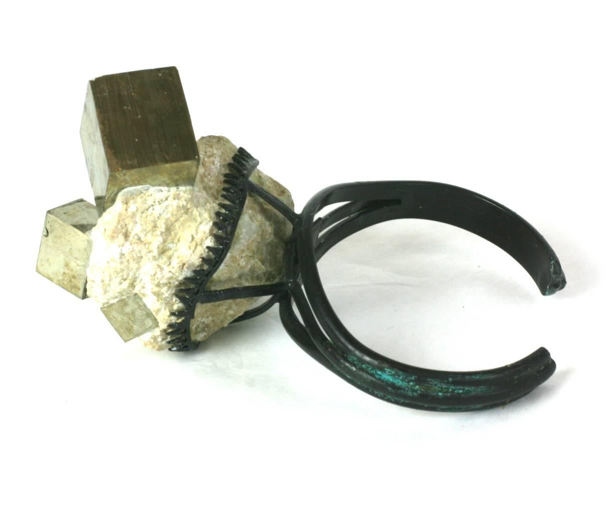 Rodarte „Earthworks“ Laufsteg-Manschettenknopf im Angebot 1