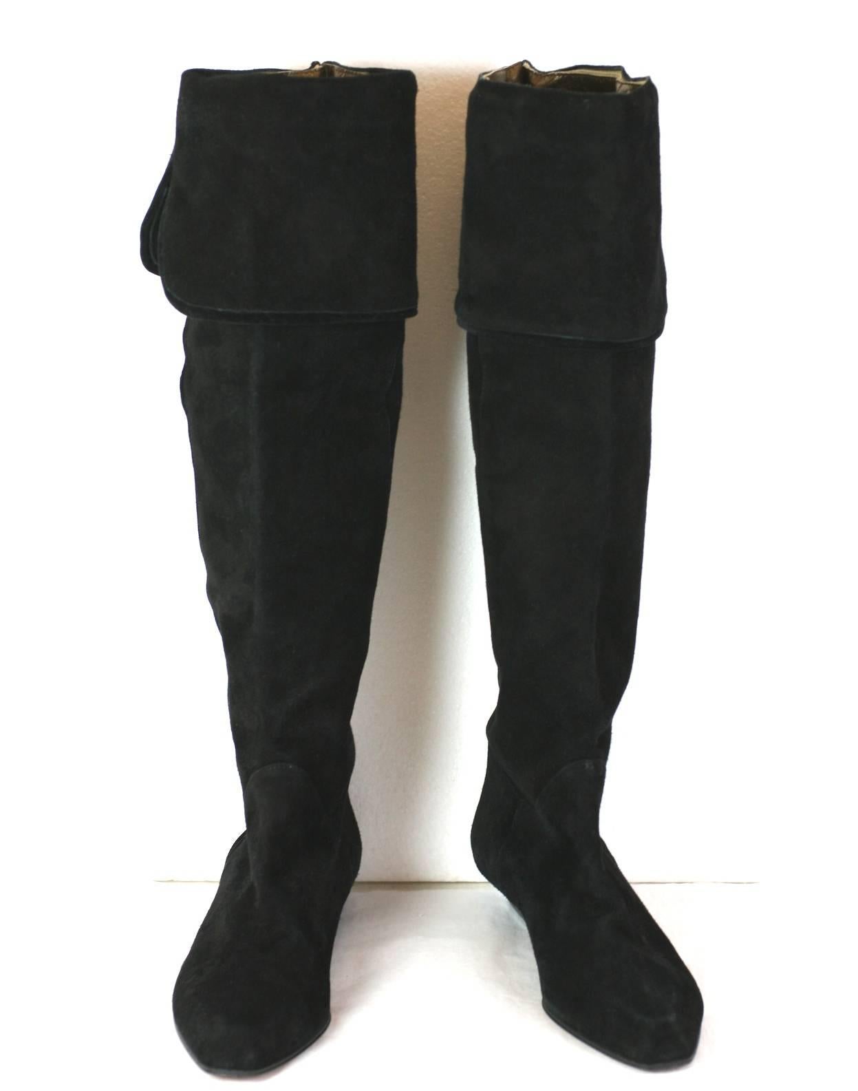 Noir Bottines hautes en daim noir Yves Saint Laurent en vente