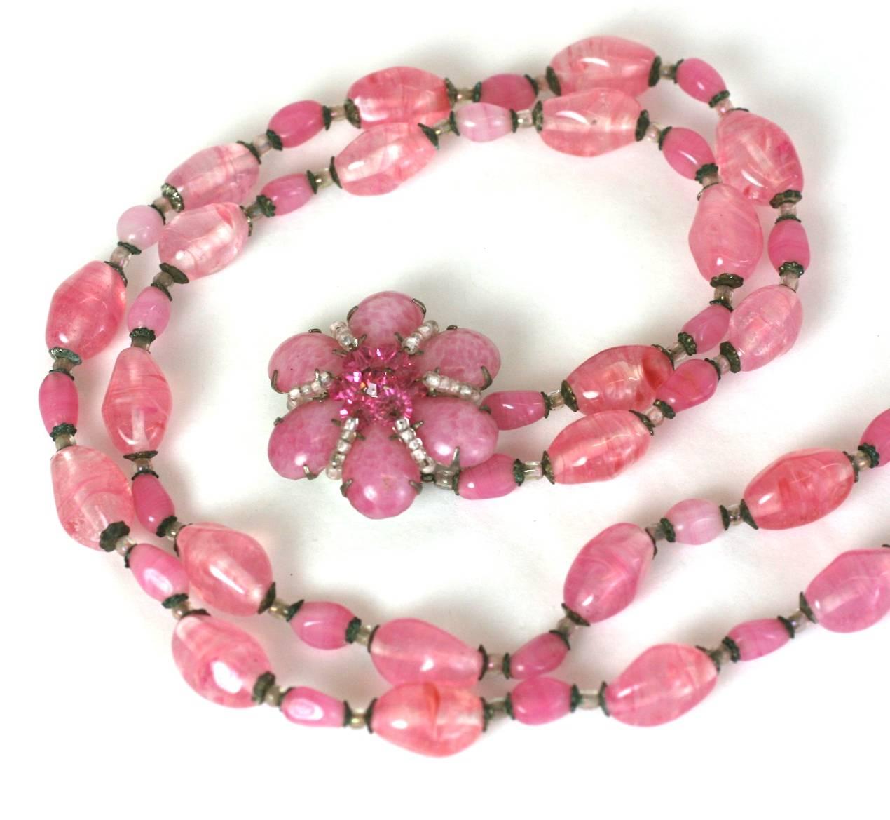 Miriam Haskell, collier de perles roses en pâte de verre Pour femmes en vente
