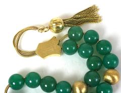 Perle di preoccupazione in oro e crittografia