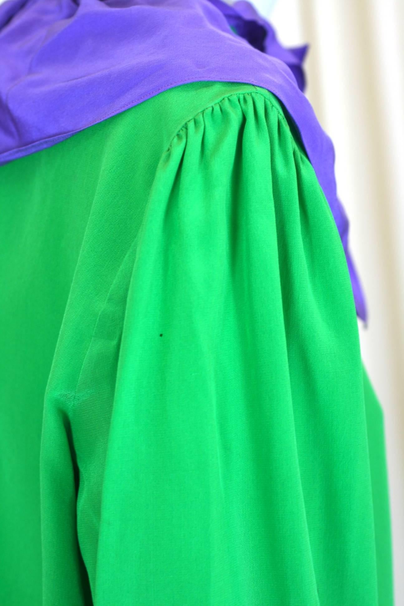 Yves Saint Laurent „Russian Collection“ geraffte Seidenkrepp-Bluse Damen im Angebot