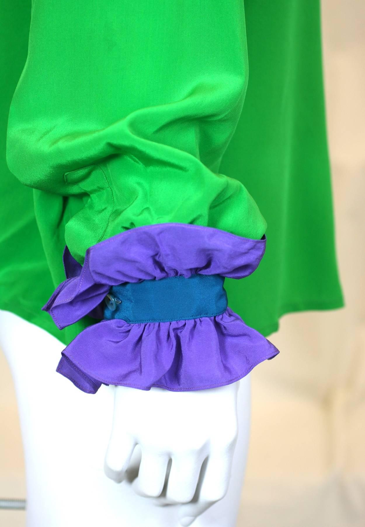 Yves Saint Laurent „Russian Collection“ geraffte Seidenkrepp-Bluse im Zustand „Hervorragend“ im Angebot in New York, NY