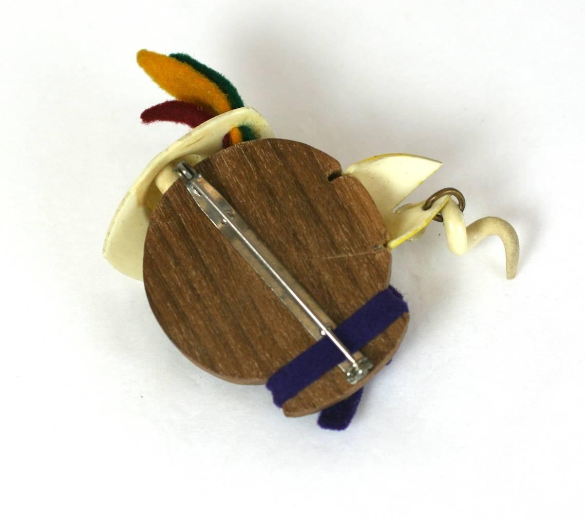 Charming Art Deco Cartoon Bird Brooch In Excellent Condition For Sale In New York, NY