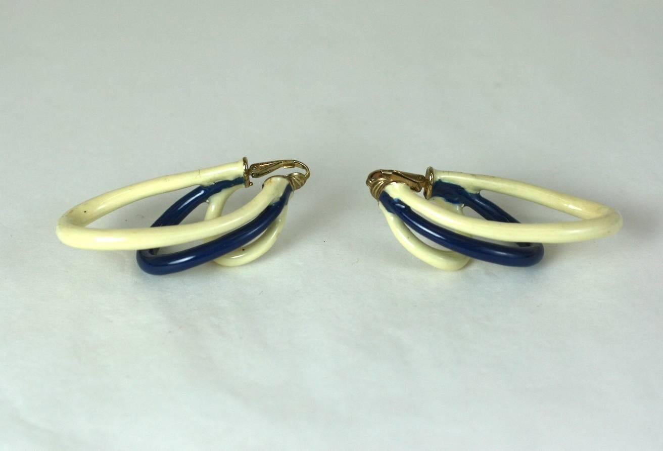 Ciner Smalto Triplo Loop Earclips In condizioni ottime in vendita a New York, NY