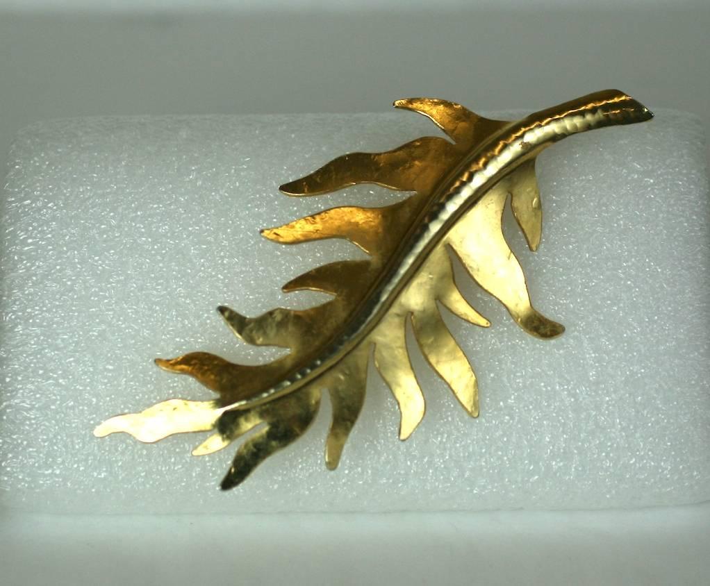Herve Van Der Straeten Gilded Leaf Brooch In Excellent Condition For Sale In New York, NY