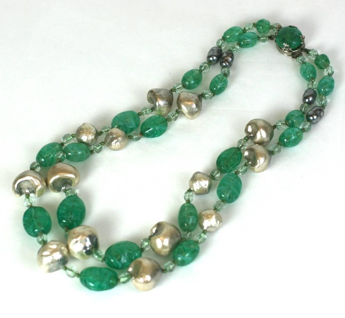Halskette aus Barockperlen und Smaragden von Louis Rousselet Damen im Angebot