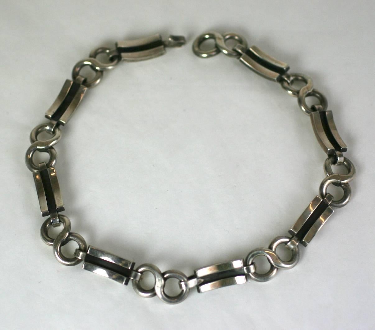 Paire de bracelets modernistes en argent sterling, avec option collier Excellent état - En vente à New York, NY