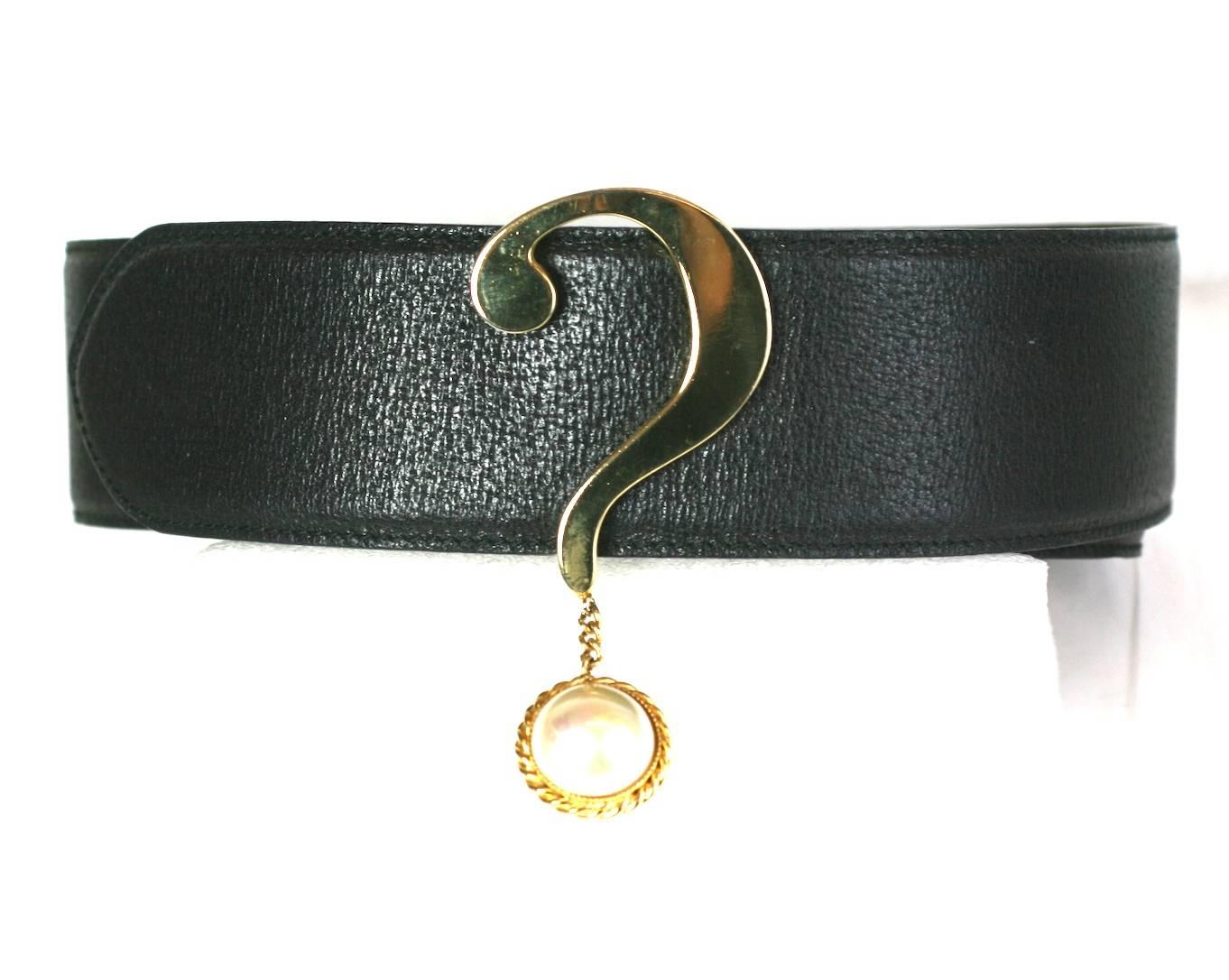 Moschino Question Mark Belt with large golden buckle and faux pearl drop. 1980's Italy. Black leather belt, Width 2".
Fits 27" to 29.5" waist
Buckle 4" x 2" wide.
Excellent condition. 